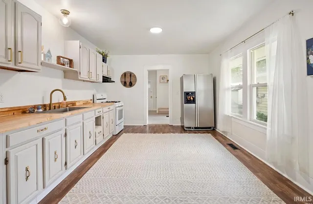 $1,180 | 515 West Jackson Street, Kokomo, IN 46901