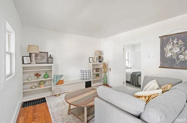 $1,180 | 515 West Jackson Street, Kokomo, IN 46901