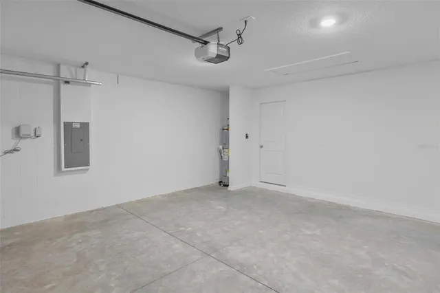 $2,200 | 2155 Lone Oak Lane, Lakeland, FL 33801