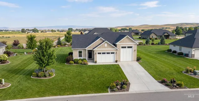 $824,900 | 13 Corbett Road, Emmett, ID 83617