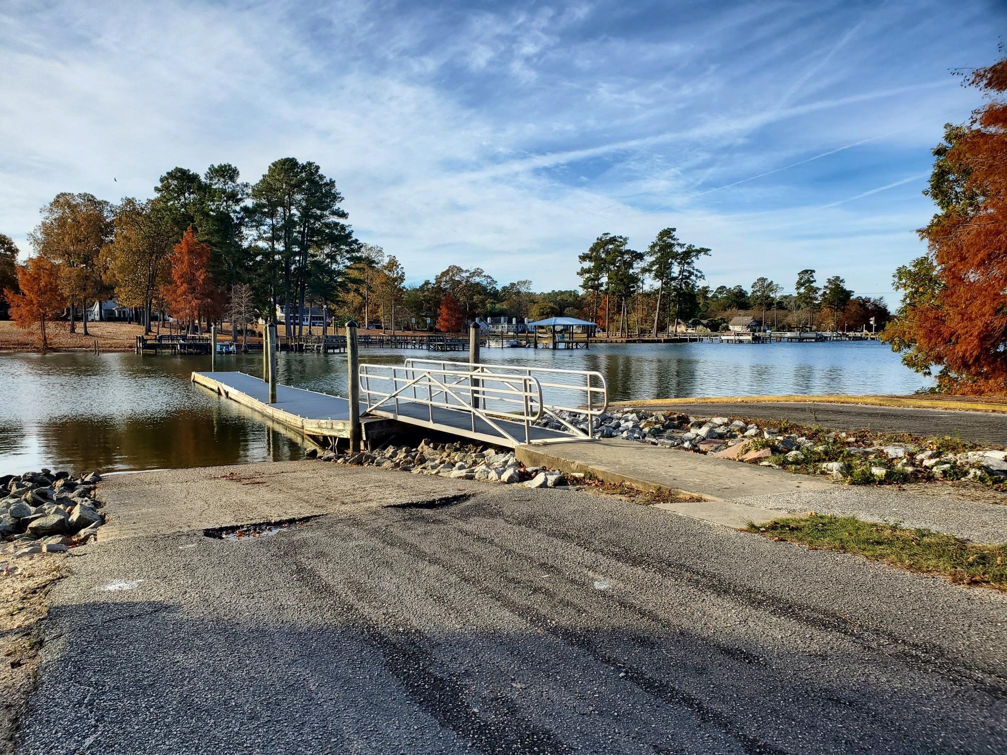 1421 James Loop Road Manning, SC 29102 - Photo 11 of 11 LAUNCH AREA
