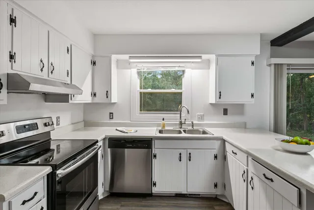 $299,999 | 2121 Shady Oaks Drive, Tallahassee, FL 32303