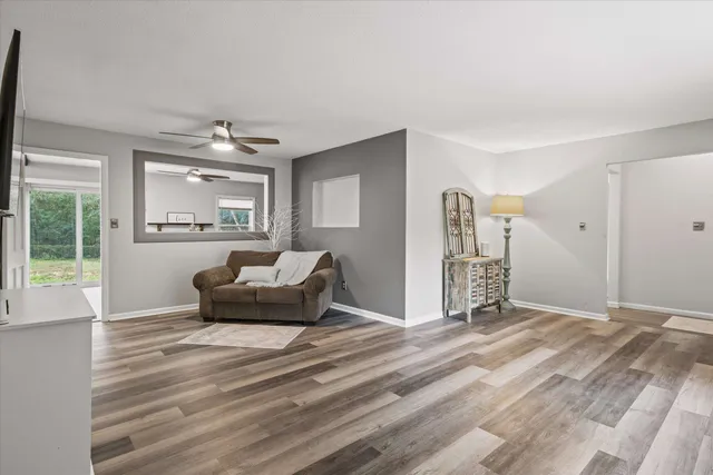 $299,999 | 2121 Shady Oaks Drive, Tallahassee, FL 32303