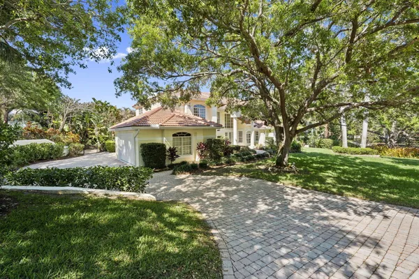 $1,725,000 | 4 Castle Hill Way, Stuart, FL 34996