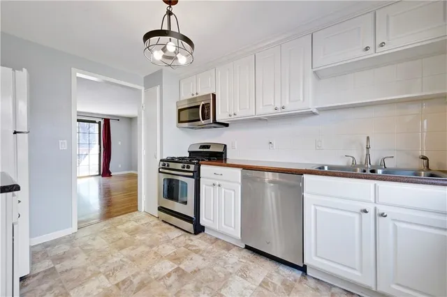 $210,000 | 1114 West 46th Street, Unit 2, Kansas City, MO 64111