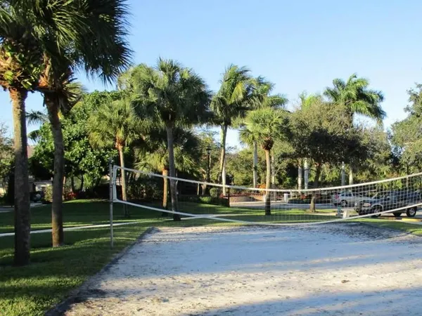 $2,400 | 4616 Palmbrooke Circle, West Palm Beach, FL 33417