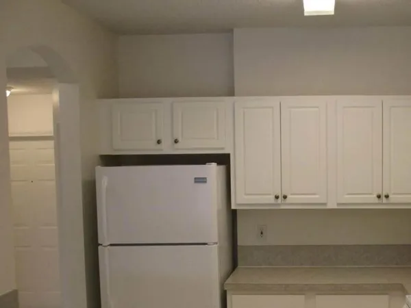 $2,400 | 4616 Palmbrooke Circle, West Palm Beach, FL 33417