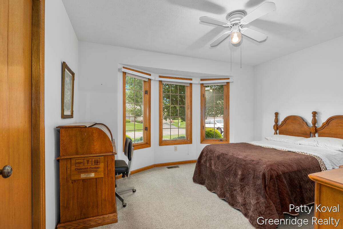 447 Falcon Drive Wayland, MI 49348 - Photo 13 of 30 Bed 2 w/ bow window