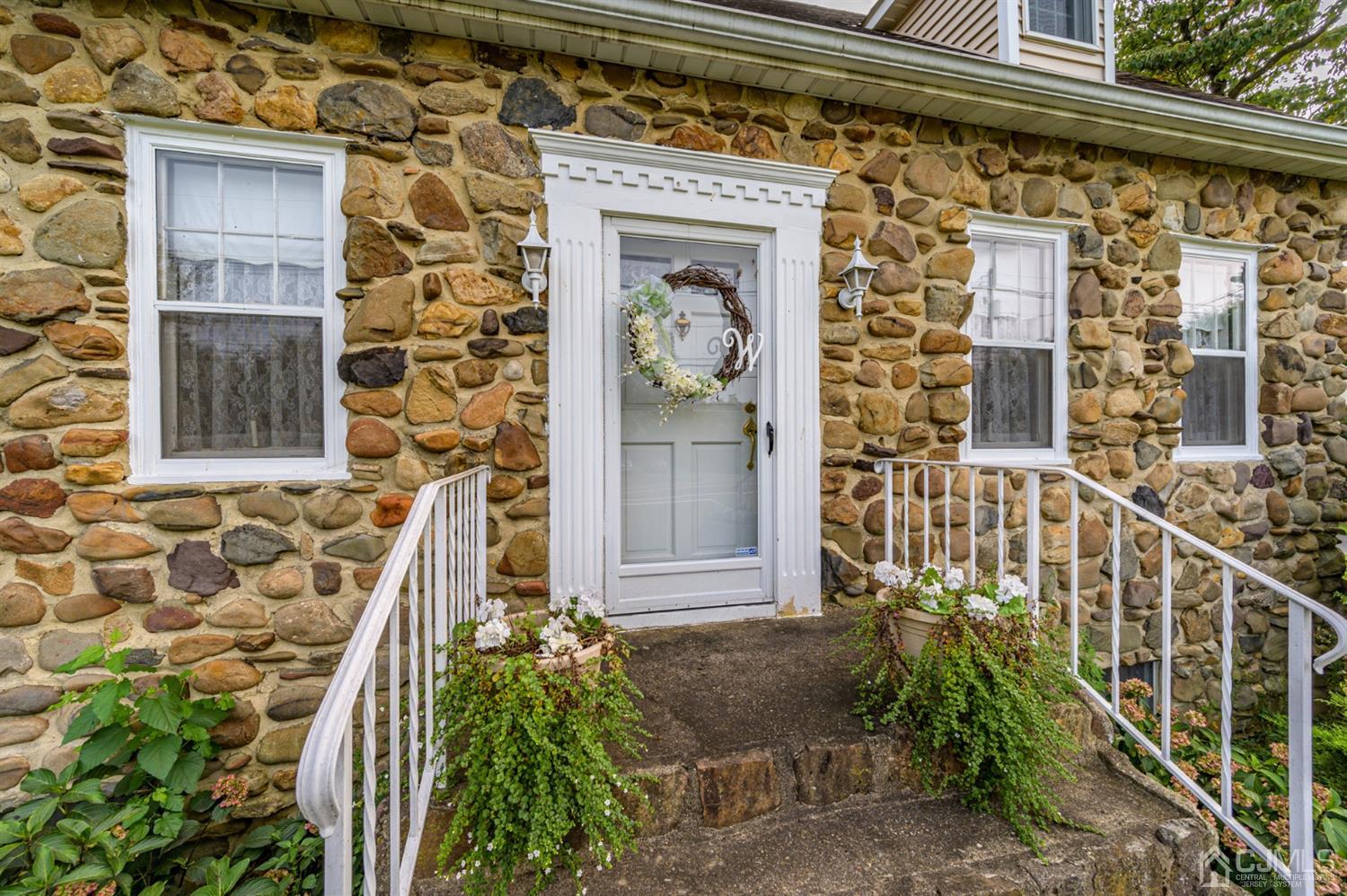 1022 Jacksonville Road Burlington, NJ 08016 - Photo 2 of 11 Gallery Image 2