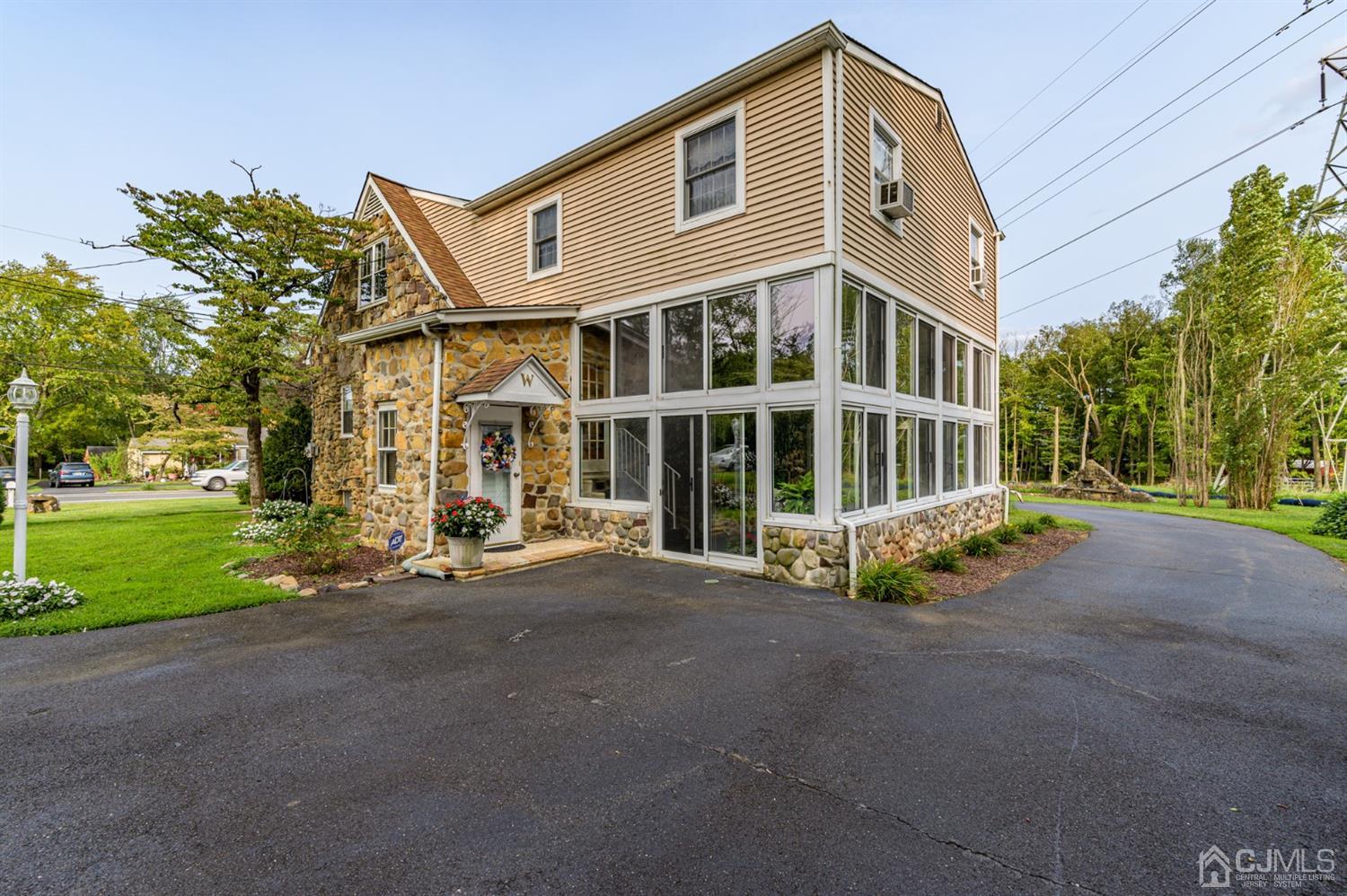 1022 Jacksonville Road Burlington, NJ 08016 - Photo 5 of 11 Gallery Image 5
