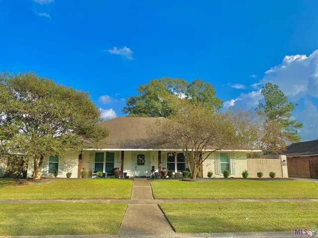 $329,900 | 847 Heather Drive, Baton Rouge, LA 70815
