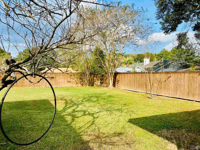 $329,900 | 847 Heather Drive, Baton Rouge, LA 70815