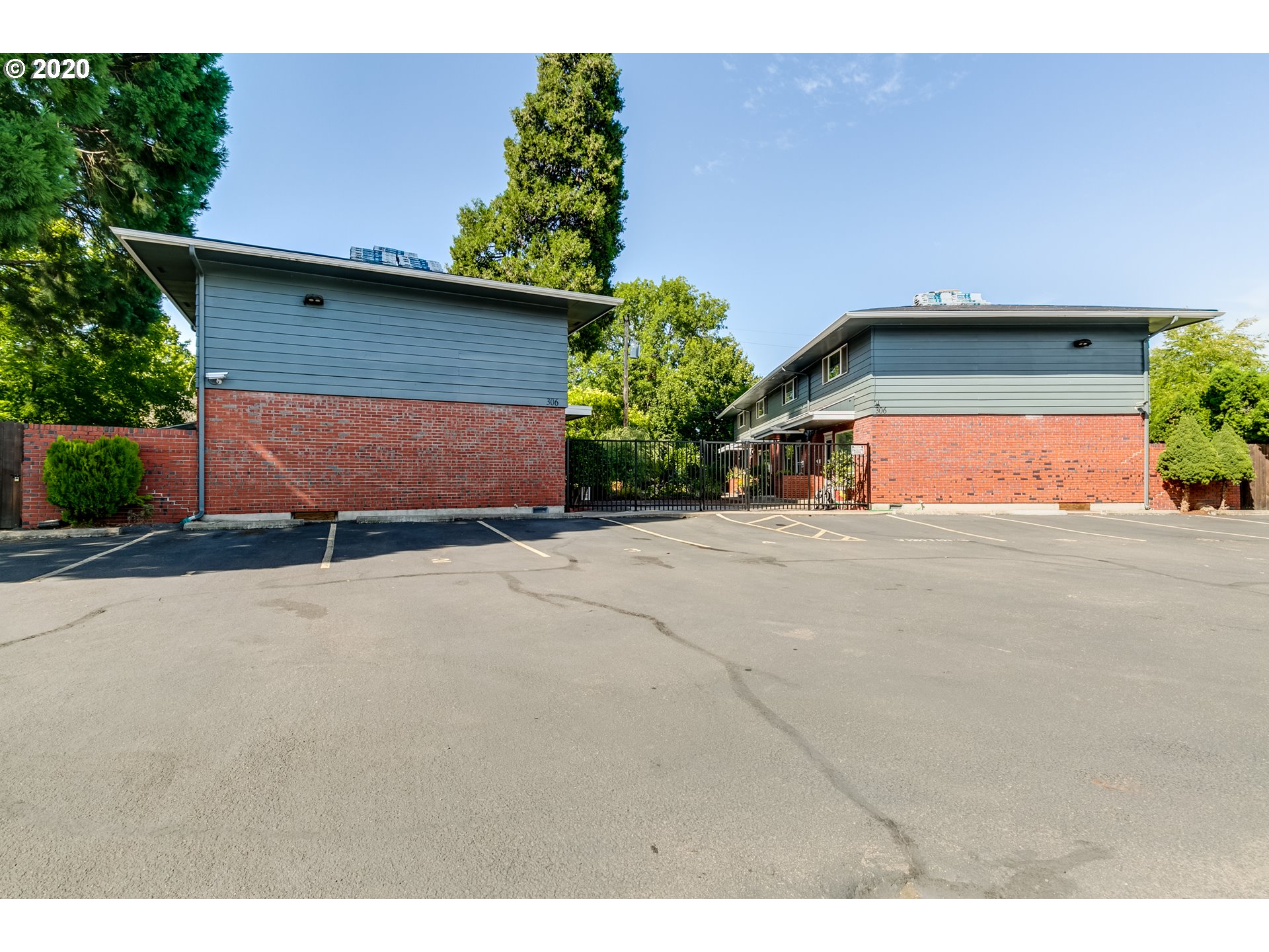 306 F Street, Unit 5 Springfield, OR 97477 - Photo 5 of 27