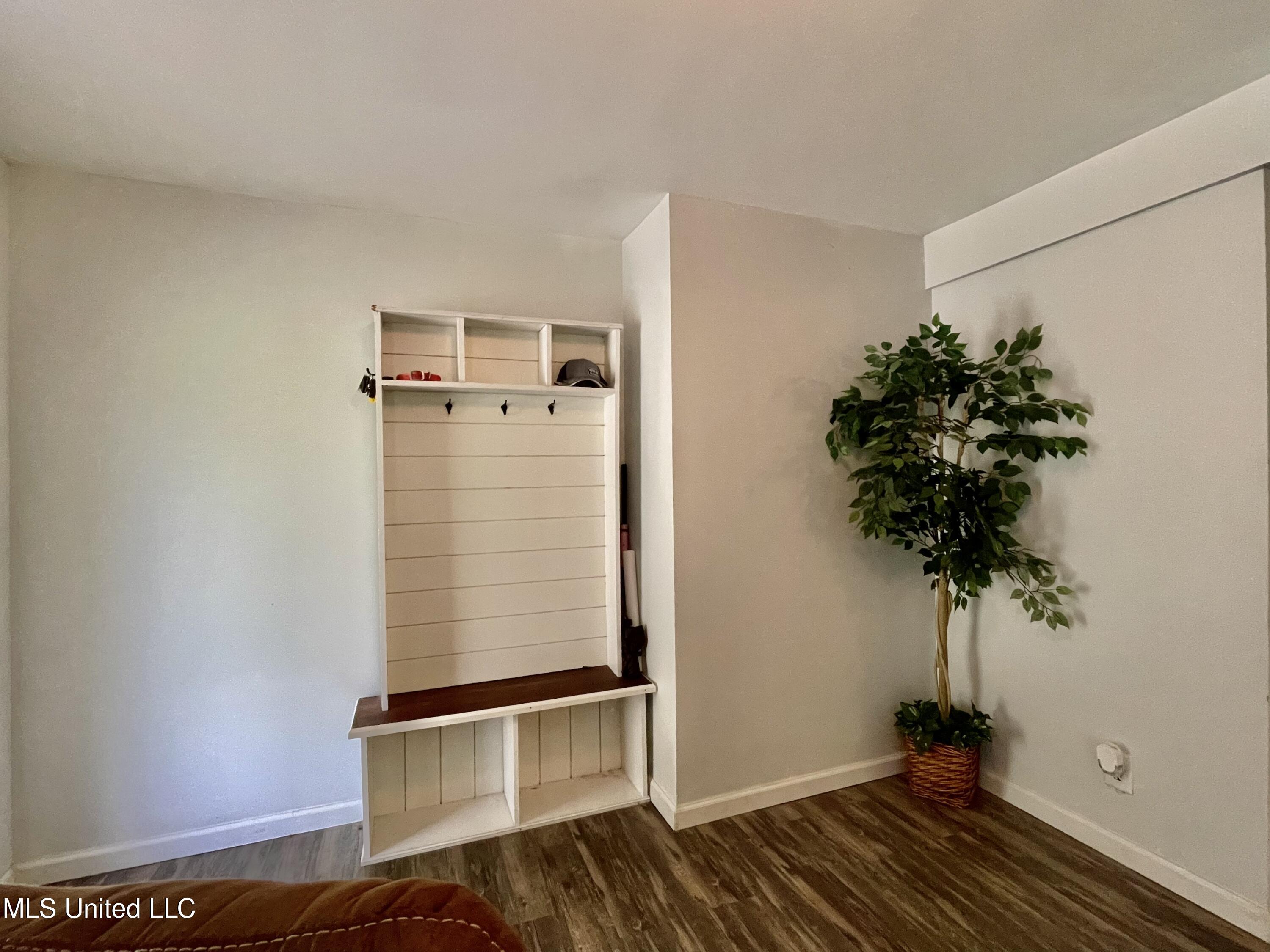 545 Entrekin Road Lumberton, MS 39455 - Photo 6 of 20 59A84E57-A41E-4CAB-9AAF-DA9FAC32523C
