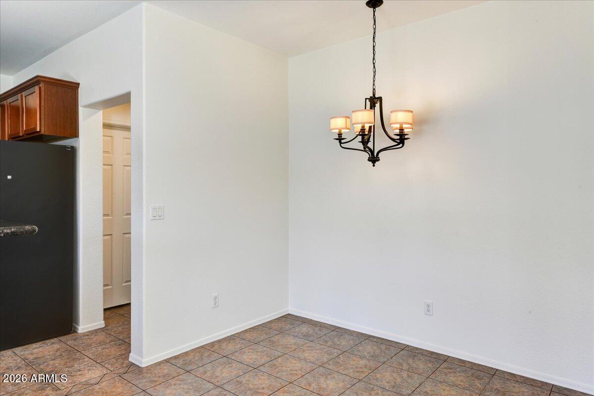 2929 North 37th Street, Unit 7 Phoenix, AZ 85018 - Photo 6 of 15 Dining in great room.