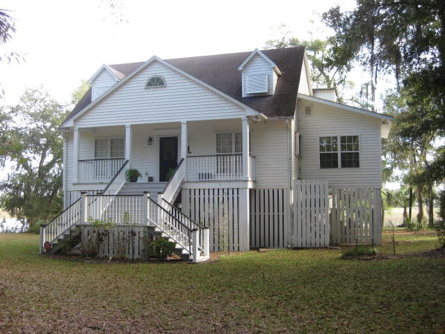 586 Palmetto Pointe Road Edisto Island, SC 29438 - Photo 1 of 50 586 Palmetto Pt (3)