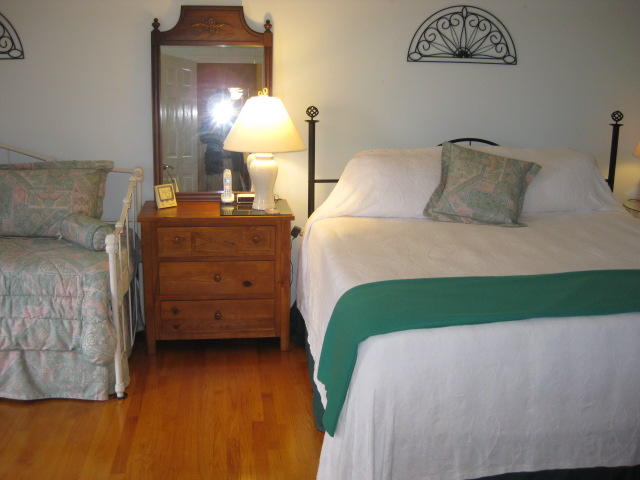 586 Palmetto Pointe Road Edisto Island, SC 29438 - Photo 14 of 50 586 Palmetto Pt (35)