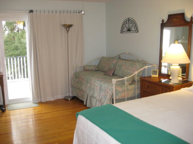 586 Palmetto Pointe Road Edisto Island, SC 29438 - Photo 16 of 50 586 Palmetto Pt (37)