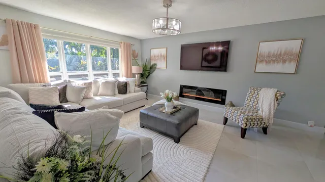 $595,000 | 6220 Southwest 4th Street, Margate, FL 33068