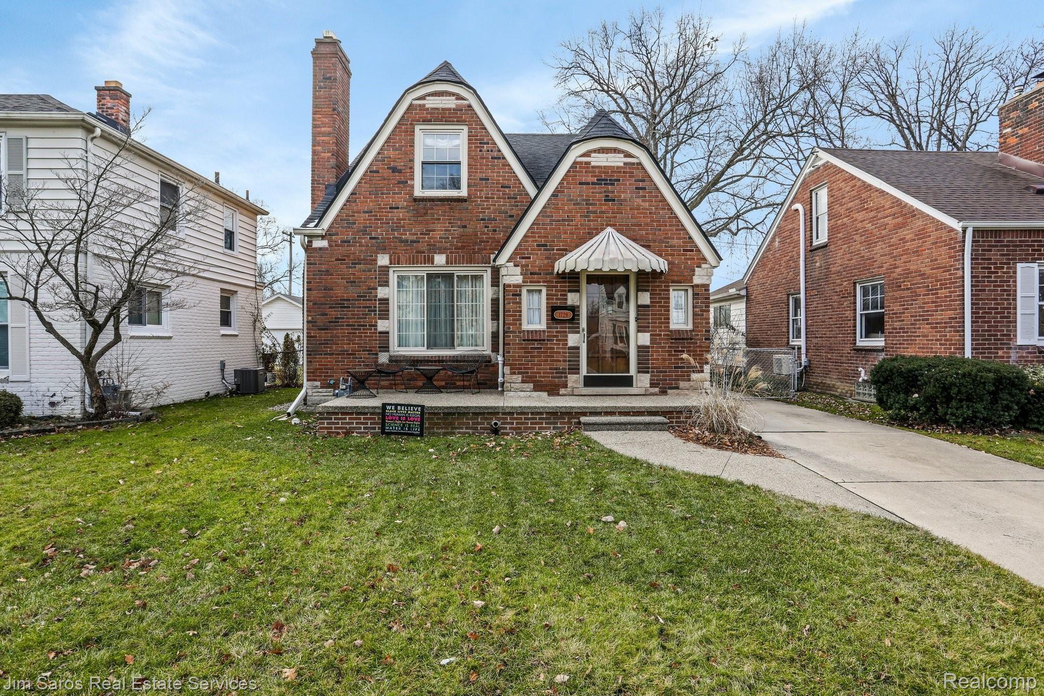 1729 Roslyn Road Grosse Pointe, MI 48236 - Photo 26 of 26 1-web-or-mls-1729 Roslyn Road Grosse Pointe Woods0001.jpg