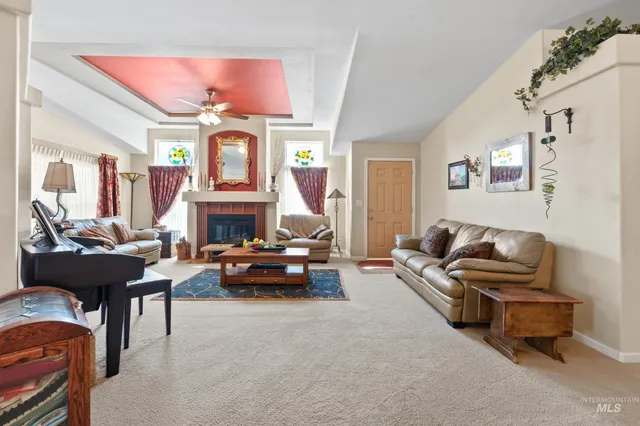 $800,000 | 28283 Pearl Road, Parma, ID 83660