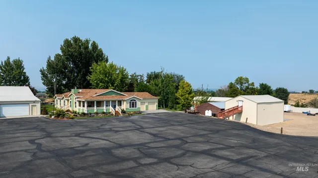 $800,000 | 28283 Pearl Road, Parma, ID 83660