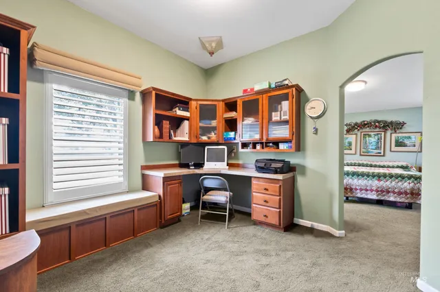 $800,000 | 28283 Pearl Road, Parma, ID 83660