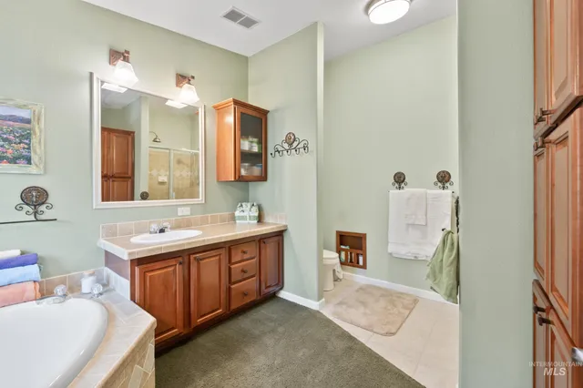 $800,000 | 28283 Pearl Road, Parma, ID 83660