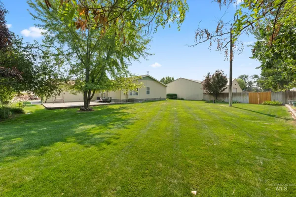 $800,000 | 28283 Pearl Road, Parma, ID 83660