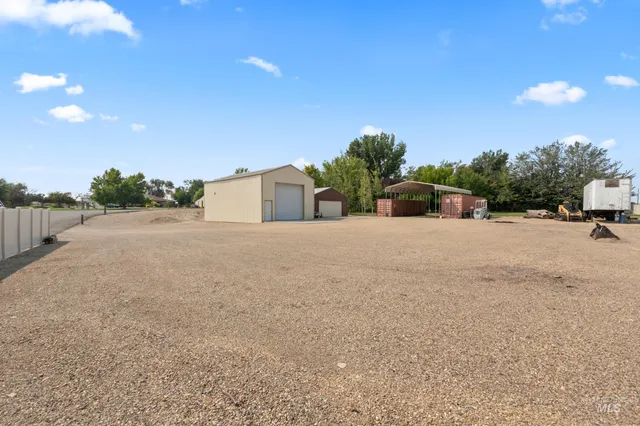 $800,000 | 28283 Pearl Road, Parma, ID 83660