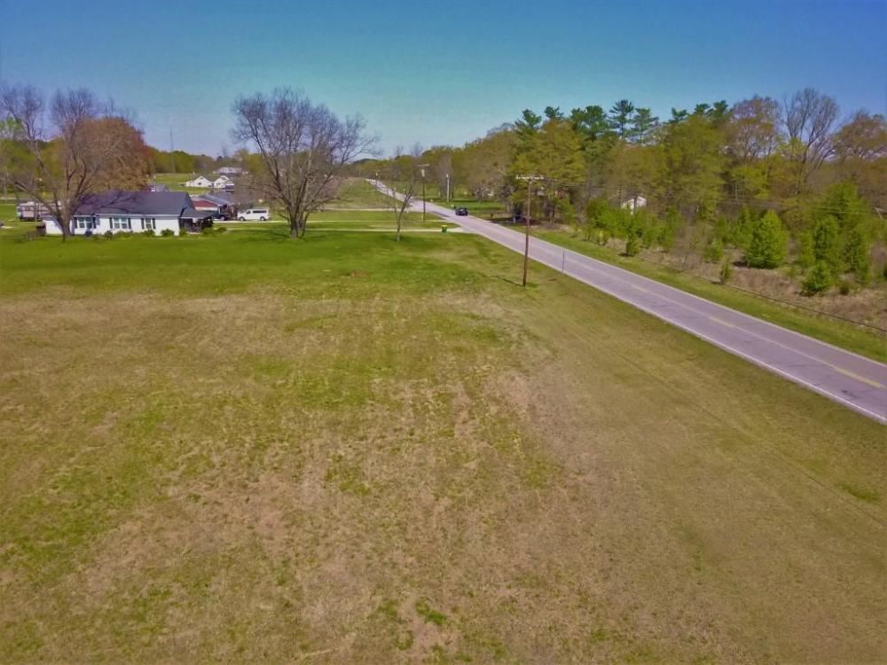 3186 Greenpond Road Gray Court, SC 29645 - Photo 10 of 34
