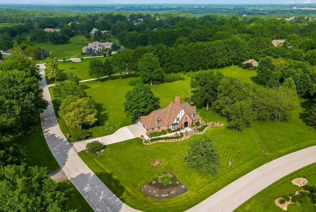 $1,195,000 | 18061 Berryhill Drive, Stilwell, KS 66085