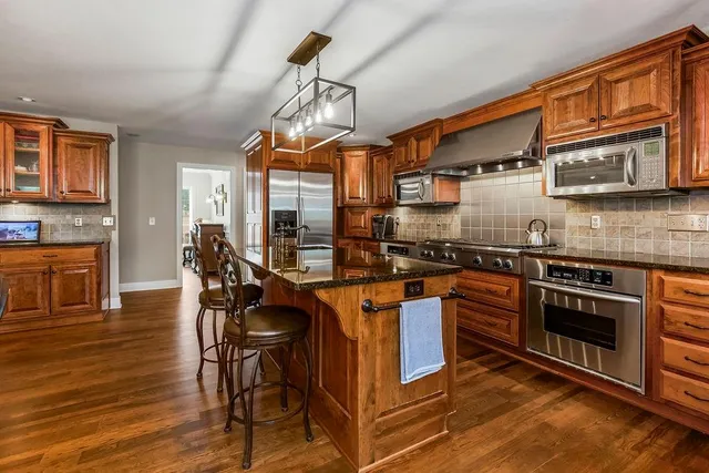 $1,195,000 | 18061 Berryhill Drive, Stilwell, KS 66085