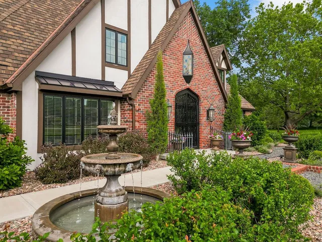 $1,195,000 | 18061 Berryhill Drive, Stilwell, KS 66085