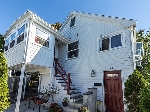 33 R Gardner Road, Unit 2 Nahant, MA 01908 - Photo 1 of 19 Gallery Image 1