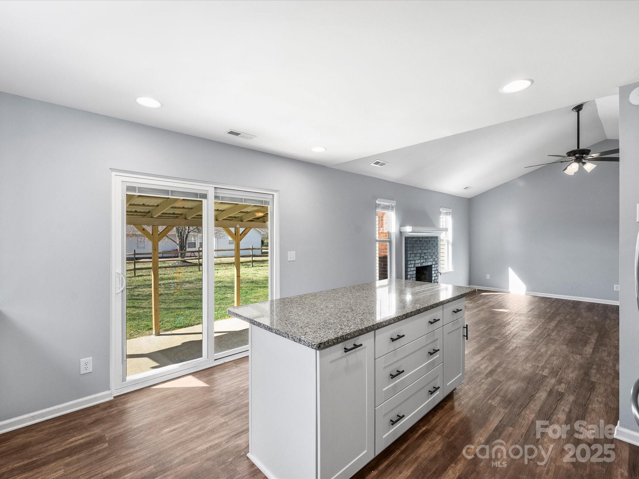 1032 Ridgefield Circle Indian Trail, NC 28079 - Photo 9 of 24 Gallery Image 9