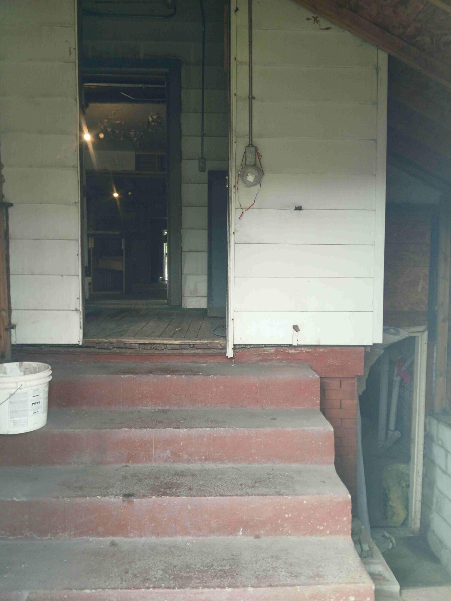 2243 West 10th Place Gary, IN 46404 - Photo 17 of 40 1500x2000