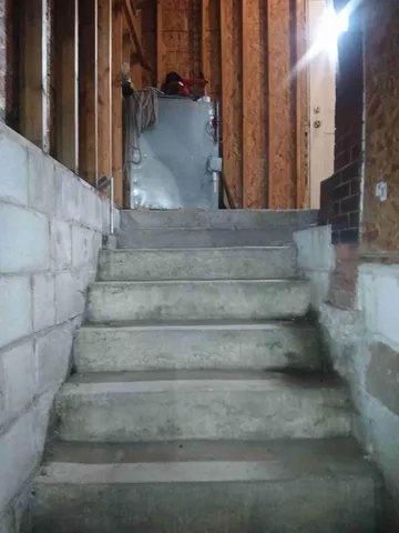 $72,000 | 2243 West 10th Place, Gary, IN 46404