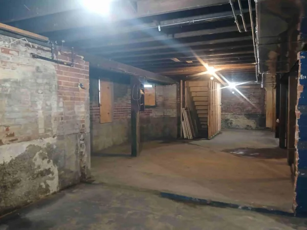 $64,000 | 2243 West 10th Place, Gary, IN 46404