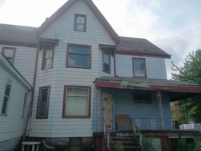 $72,000 | 2243 West 10th Place, Gary, IN 46404