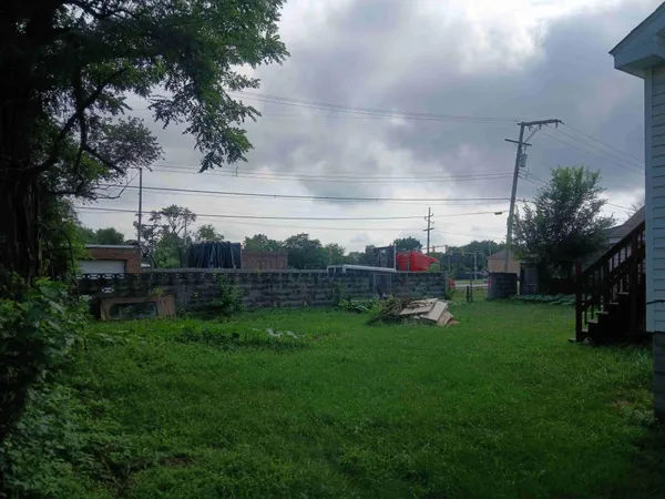 $64,000 | 2243 West 10th Place, Gary, IN 46404