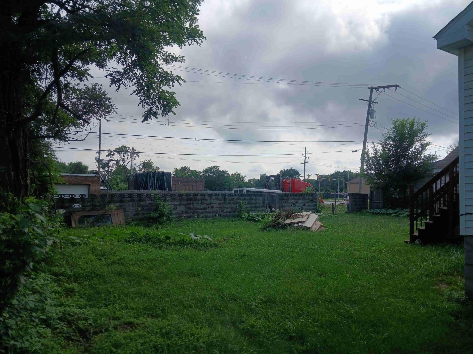 2243 West 10th Place Gary, IN 46404 - Photo 39 of 40 2000x1500