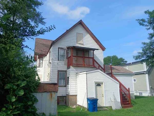 $64,000 | 2243 West 10th Place, Gary, IN 46404