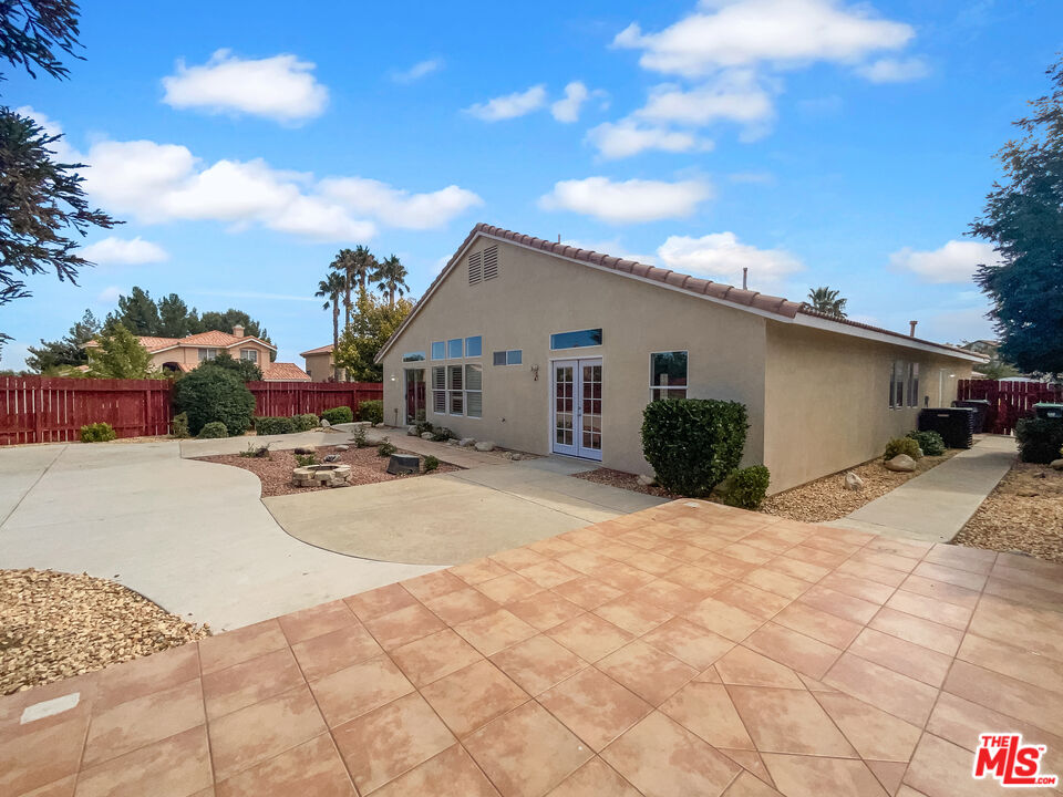 2897 Chuckwagon Road Palmdale, CA 93550 - Photo 8 of 21 Gallery Image 8