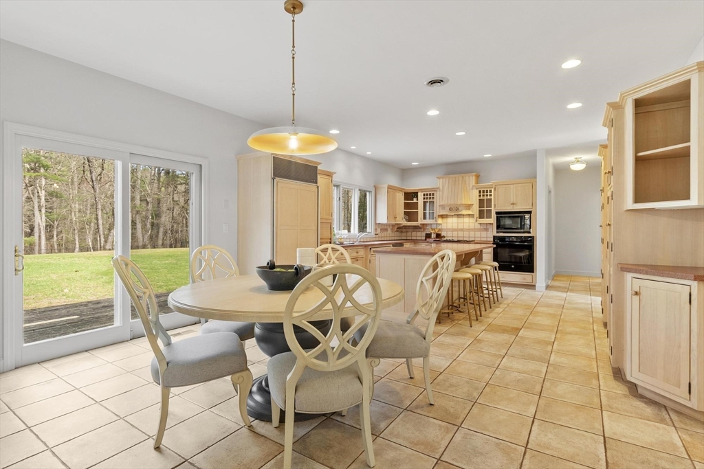 78 Cutters Ridge Road Carlisle, MA 01741 - Photo 10 of 42 Gallery Image 10