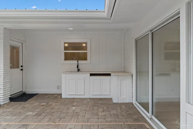 $689,000 | 63 Blithewood Drive, Pensacola, FL 32514