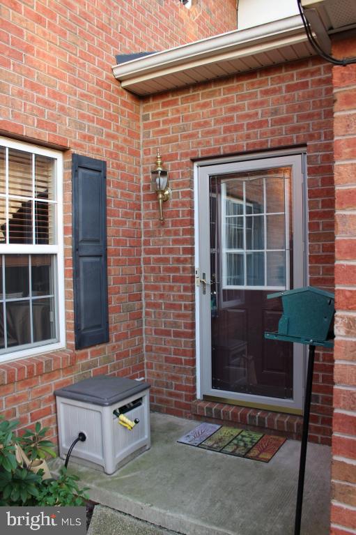 348 White Chapel Road Lancaster, PA 17603 - Photo 4 of 20 Gallery Image 4
