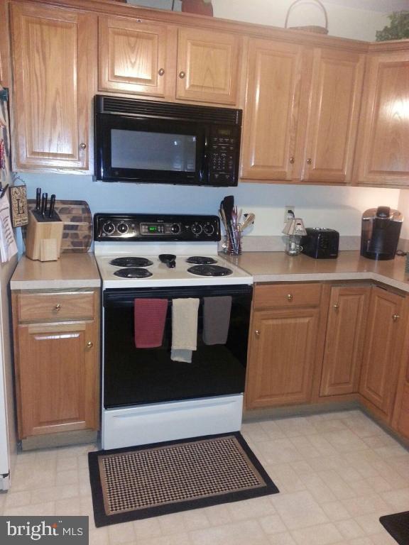 348 White Chapel Road Lancaster, PA 17603 - Photo 8 of 20 Gallery Image 8