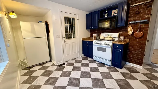 $224,900 | 107 Juanita Drive, Salina, NY 13090