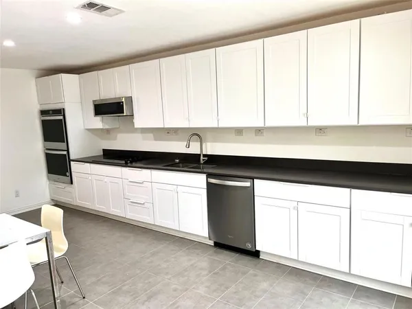 $2,975 | 1827 Rhinevalley Drive, Arlington, TX 76012